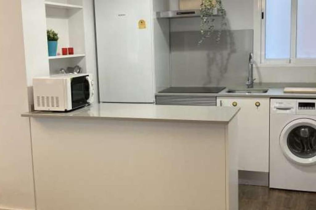 Amazing Cozy Apartment Super Central Валенсия Екстериор снимка